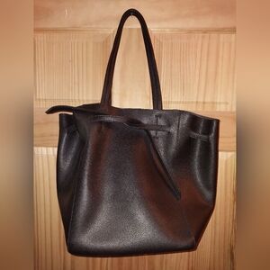 Elegant Black Tote Bag